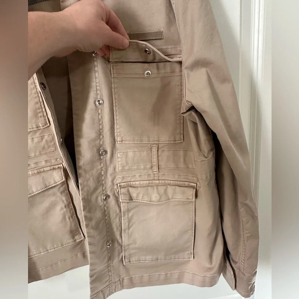 Vineyard Vines Women's Lightweight Beige Utility Jacket Size M